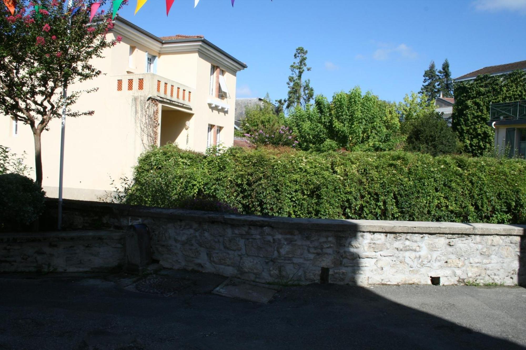 Appartement Le Nid Du Saleys - 70 M2 Centre Ville De Salies-de-Béarn Εξωτερικό φωτογραφία