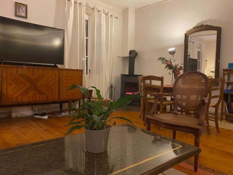 Appartement Le Nid Du Saleys - 70 M2 Centre Ville De Salies-de-Béarn Εξωτερικό φωτογραφία